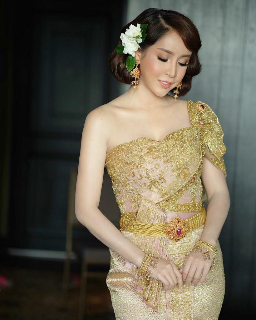 ทรงผมเจ้าสาว ชุดไทย ดัดมม ทัดดอกไม้