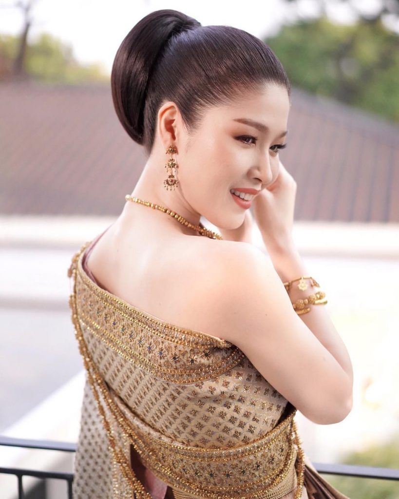 งามอย่างไทย ทรงผมเจ้าสาว ชุดไทย เกล้าผม