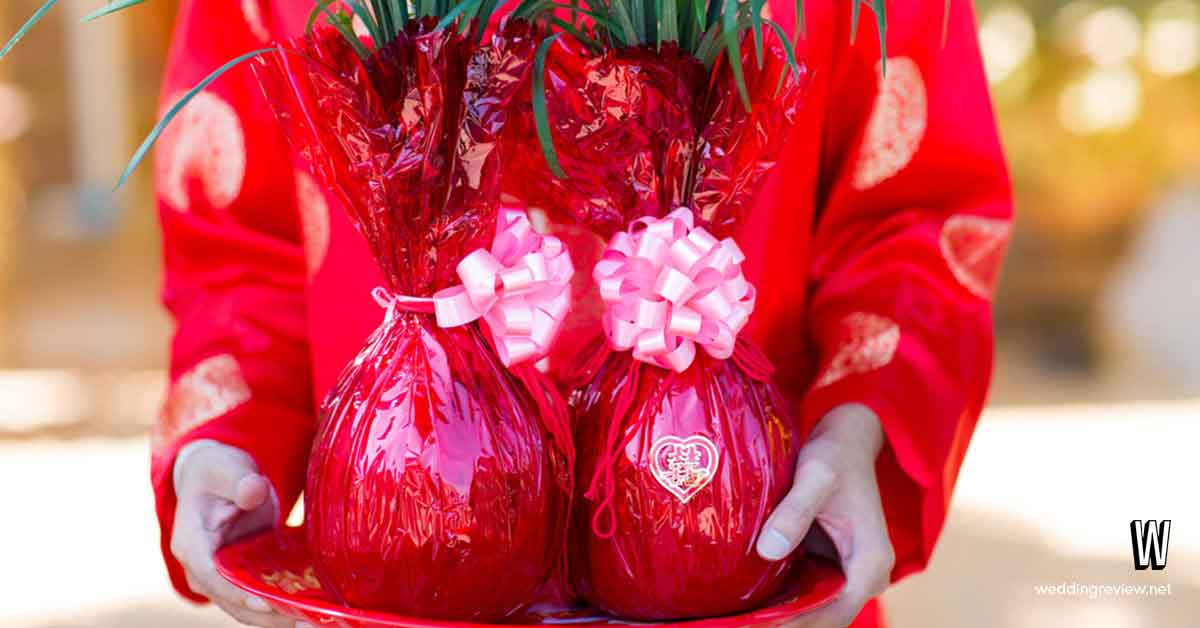 การถือตะเกียงและตู้เซฟแดง ในพิธีแต่งงานแบบจีน