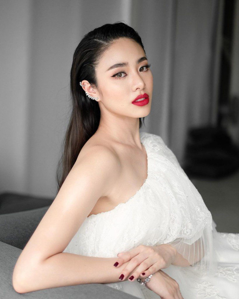 ทรงผมเจ้าสาว ปล่อยยาว แบบ Wet ลุ้ค