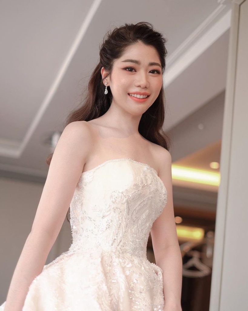 100 ไอเดีย ทรงผมเจ้าสาว เรียบหรู ดูแพง โดยช่างชื่อดัง!