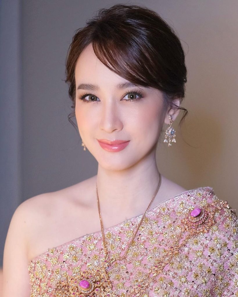 50 ทรงผมเจ้าสาว ชุดไทย โดยช่างชื่อดังใน IG