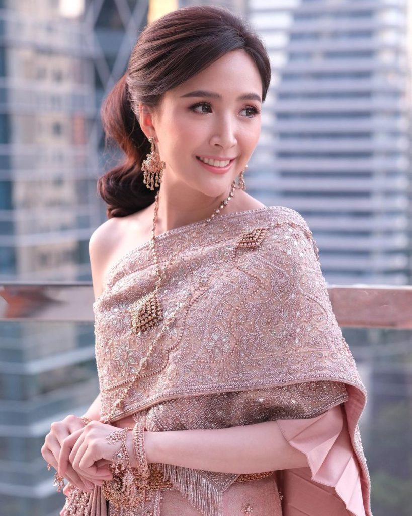 50 ทรงผมเจ้าสาว ชุดไทย โดยช่างชื่อดังใน IG