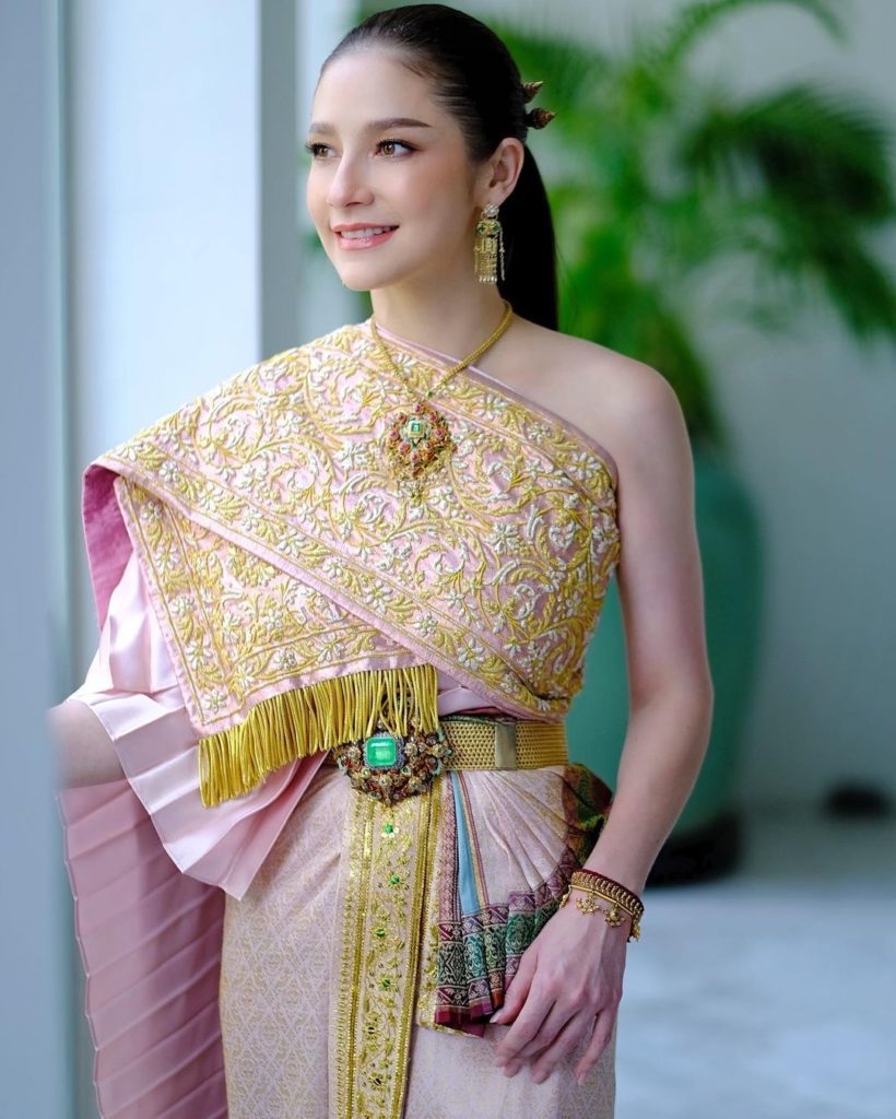 50 ทรงผมเจ้าสาว ชุดไทย โดยช่างชื่อดังใน IG