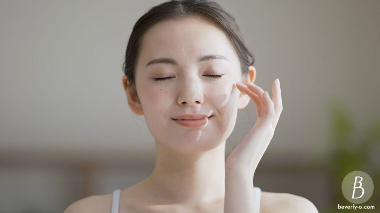 สิวผดที่หน้าผากเกิดจากอะไร รักษายังไง