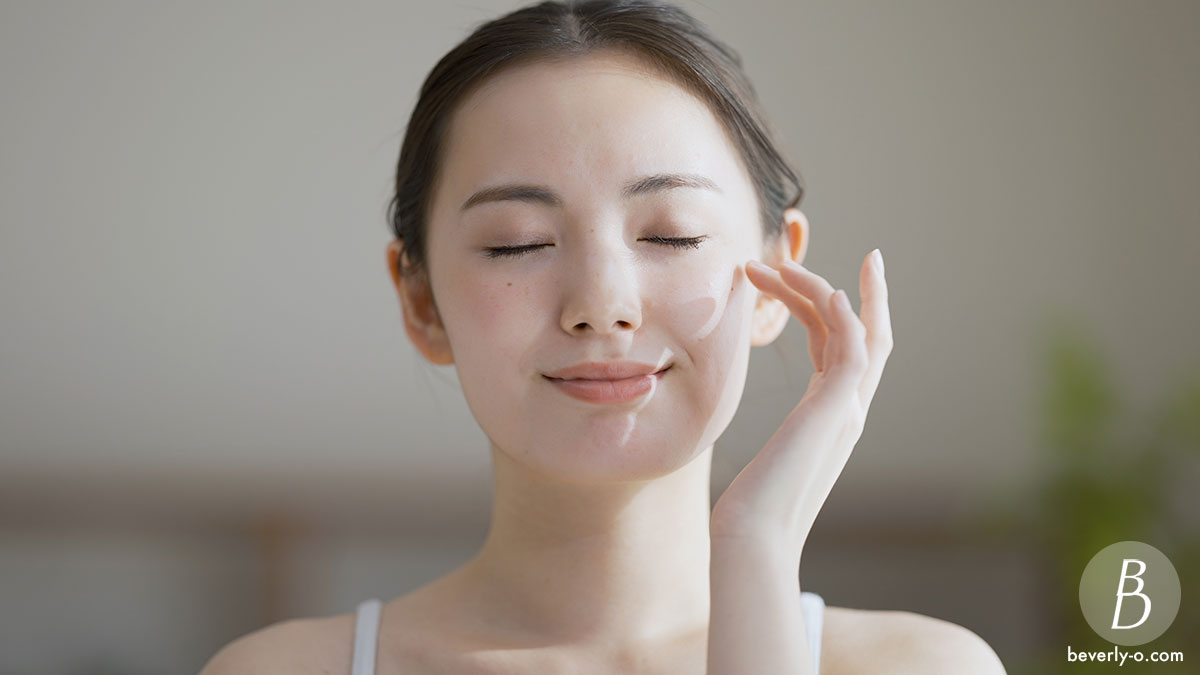 สิวผดที่หน้าผากเกิดจากอะไร รักษายังไง