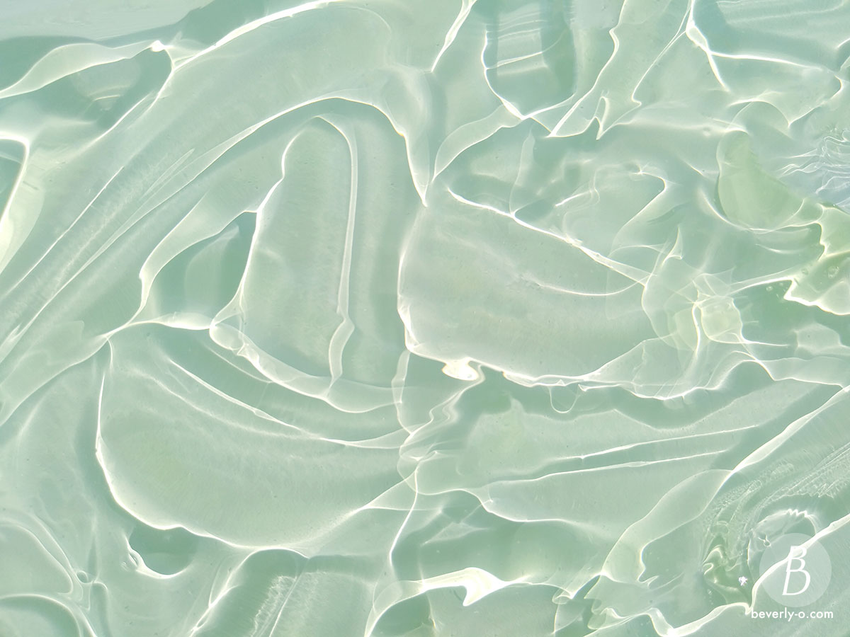 สิวผดที่หน้าผากเกิดจากอะไร รักษายังไง